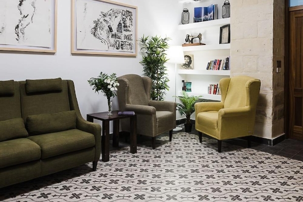 Two Pillows Boutique Hostel (Sliema)